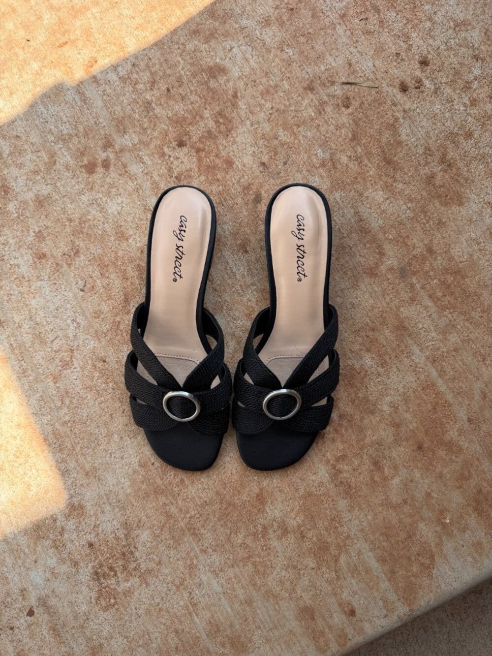 Easy Street Black Slide Sandals Size 7.5M Low Block Heel Textured Strappy Mule